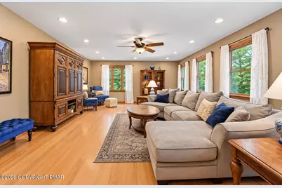  233 Sawmill Road, Stroudsburg, PA 18360 - Photo 15