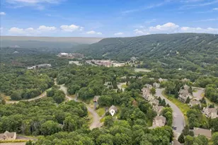 2231 Camelback Dr, Tannersville, PA 18372 - Photo 5
