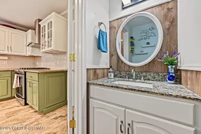  201 Pasquin Drive, East Stroudsburg, PA 18301 - Photo 35