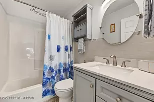 201 Pasquin Dr, East Stroudsburg, PA 18301 - Photo 57