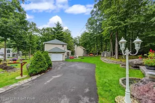 201 Pasquin Dr, East Stroudsburg, PA 18301 - Photo 5