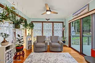 201 Pasquin Dr, East Stroudsburg, PA 18301 - Photo 5