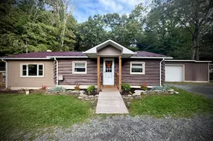 489 Wooddale Rd, East Stroudsburg, PA 18302 - Photo 1