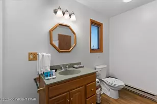 2208 Mohegan Ct, Long Pond, PA 18334 - Photo 19