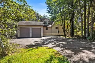 2208 Mohegan Ct, Long Pond, PA 18334 - Photo 35