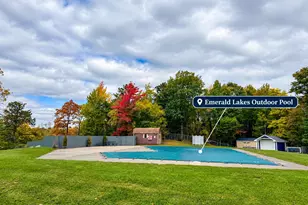 2208 Mohegan Ct, Long Pond, PA 18334 - Photo 49