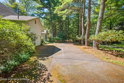  205 Moon Lit Trail, Pocono Pines, PA 18350 - Photo 41