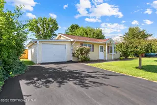 350 Maple St, Whitehall, PA 18052 - Photo 1