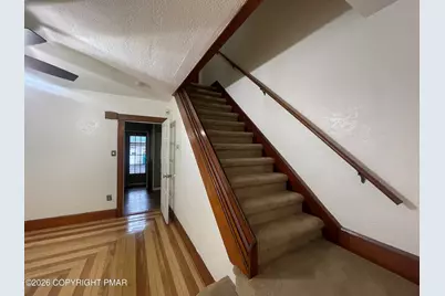 877 Scott Street, Stroudsburg, PA 18360 - Photo 17