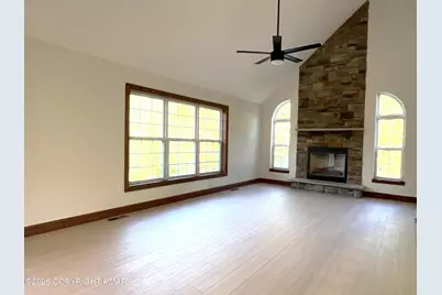  129 Doria Drive, Blakeslee, PA 18610 - Photo 3