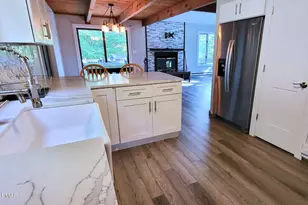 171 Cambridge Ct, Bushkill, PA 18324 - Photo 3