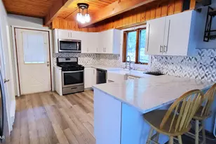 171 Cambridge Ct, Bushkill, PA 18324 - Photo 5