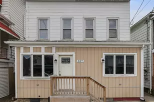 337 W Catawissa St, Nesquehoning, PA 18240 - Photo 1