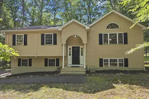 1216 Hunters Woods Dr, East Stroudsburg, PA 18301 - Photo 1