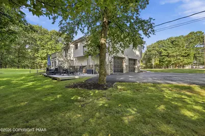  1 Colonial Drive, East Stroudsburg, PA 18302 - Photo 3