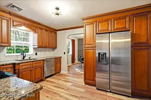 1070 Country Pl Dr, Tobyhanna, PA 18466 - Photo 13
