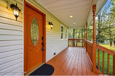  1070 Country Place Drive, Tobyhanna, PA 18466 - Photo 9