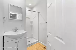 617 E 5th St, Bethlehem, PA 18015 - Photo 23