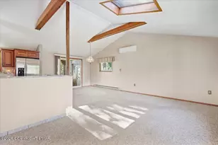 3157 Robert David Dr, Tobyhanna, PA 18466 - Photo 9