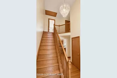 135 Mountain Top Circle, Bushkill, PA 18324 - Photo 17