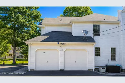  135 Mountain Top Circle, Bushkill, PA 18324 - Photo 3