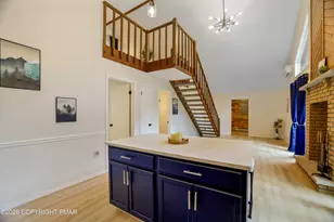 8830 Cloudcrest Dr, Tobyhanna, PA 18466 - Photo 5