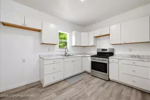 289 Brodhead Ave, East Stroudsburg, PA 18301 - Photo 11