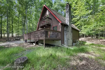  203 Bellingham Drive, Bushkill, PA 18324 - Photo 7