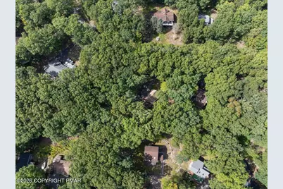  203 Bellingham Drive, Bushkill, PA 18324 - Photo 35