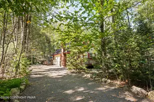 5537 Fox Run Rd, Pocono Pines, PA 18350 - Photo 3