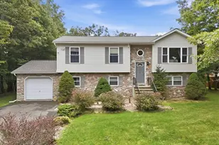 1216 Glade Dr, Long Pond, PA 18334 - Photo 1