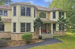 107 Gollum Ln, Tamiment, PA 18371 - Photo 5