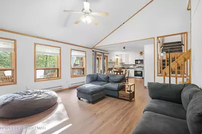  523 Saunders Court, Bushkill, PA 18324 - Photo 5