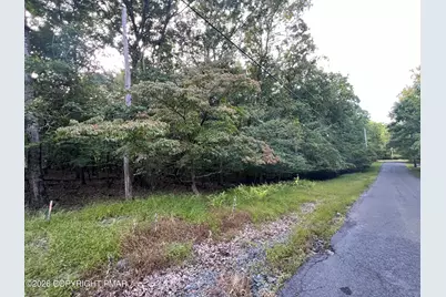  White Dove Dr 48, East Stroudsburg, PA 18302 - Photo 1