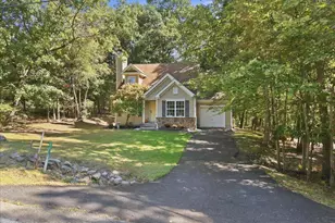 6105 Braintree Dr, Bushkill, PA 18324 - Photo 41