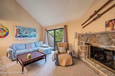  178 Upper Village Way, Tannersville, PA 18372 - Photo 9
