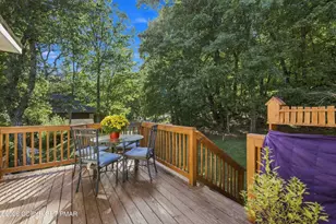 161 Lakewood Dr, Dingmans Ferry, PA 18328 - Photo 9