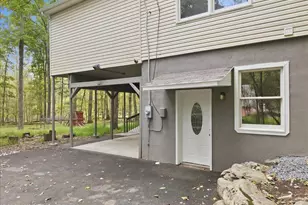 2148 Vista Cir, East Stroudsburg, PA 18302 - Photo 93