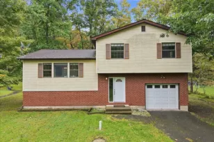 1350 Park Dr, East Stroudsburg, PA 18302 - Photo 1