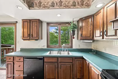  139 Hutson Hill, East Stroudsburg, PA 18302 - Photo 11