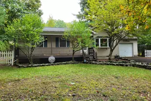 141 Manchester Dr, Bushkill, PA 18324 - Photo 41