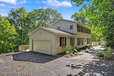  238 Becca Lane, Stroudsburg, PA 18360 - Photo 3