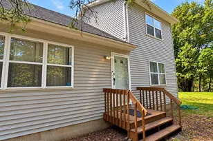 106 Gap View Dr, Long Pond, PA 18334 - Photo 3