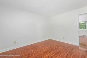 142 Ridge Dr, Tannersville, PA 18372 - Photo 15
