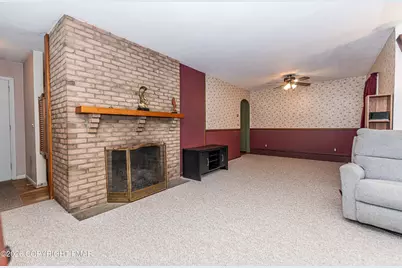  2254 Chipperfield Drive, East Stroudsburg, PA 18301 - Photo 13