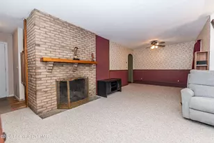 2254 Chipperfield Dr, East Stroudsburg, PA 18301 - Photo 13