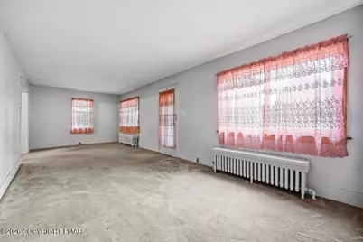 127 Broad Street, Stroudsburg, PA 18360 - Photo 5