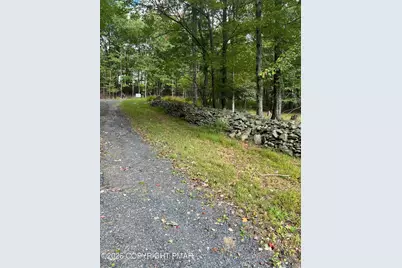  216 Colonial Court, Stroudsburg, PA 18360 - Photo 21