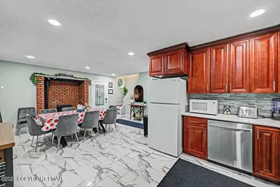  9868 Deerwood Drive, Tobyhanna, PA 18466 - Photo 15