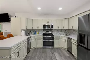 3130 Delaware Cir, Bushkill, PA 18324 - Photo 9